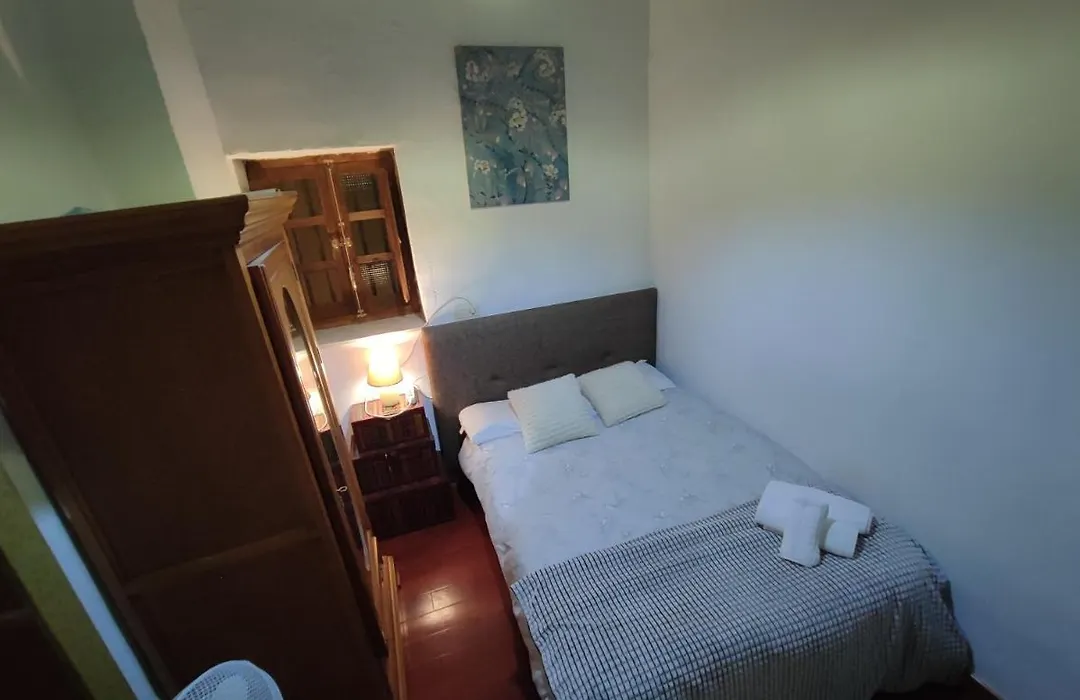 Apartamento con zona chill-out y preciosas vistas-1